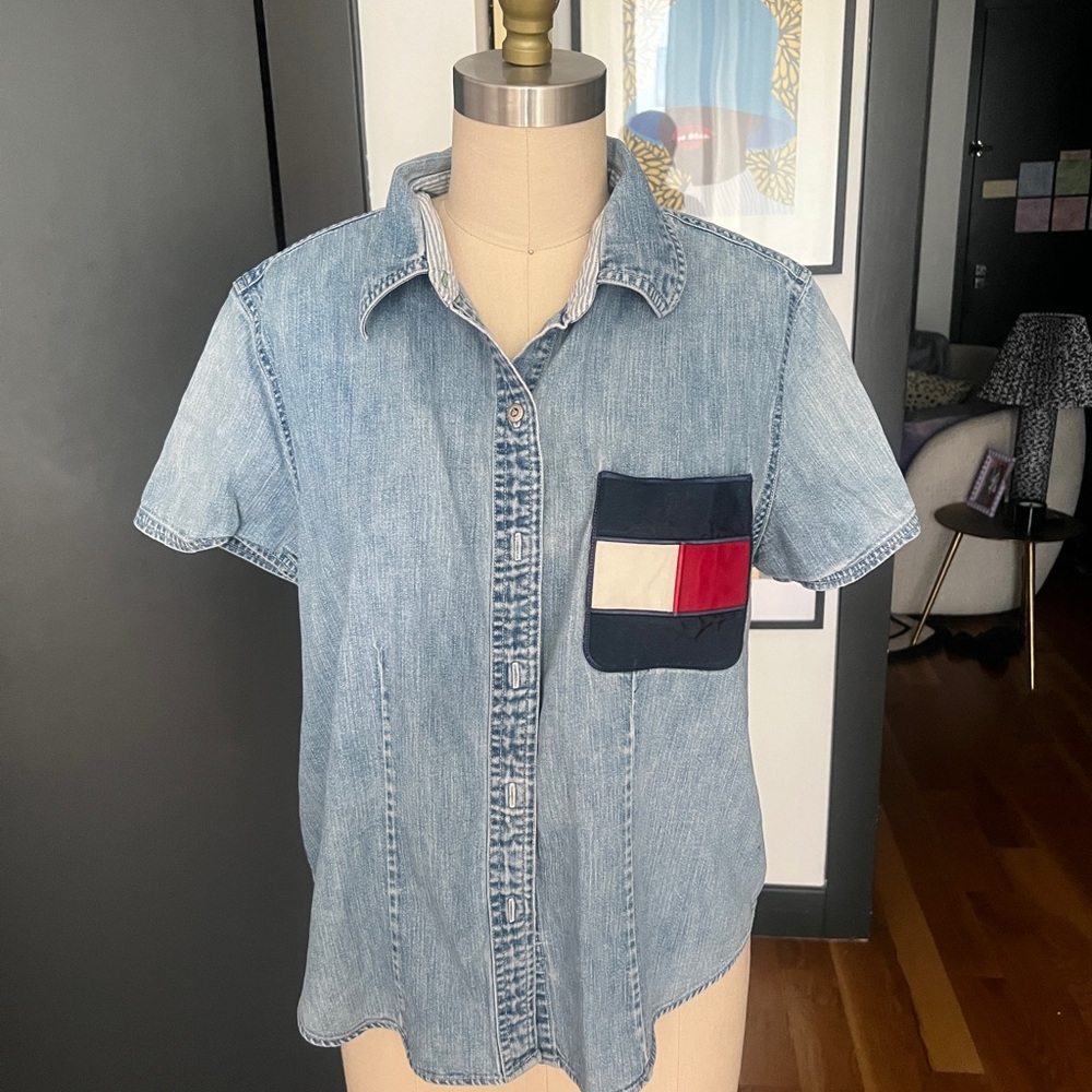 Tommy Hilfiger Vintage Denim Short Sleeve Shirt with Color Block Pocket